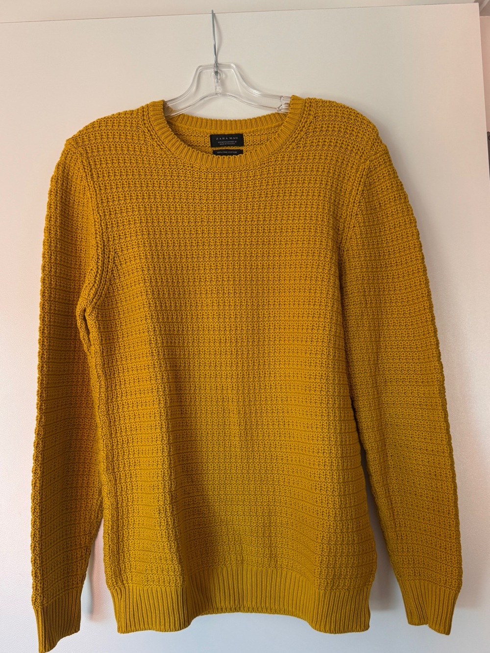 Zara Men's Mustard Crewneck Sweater